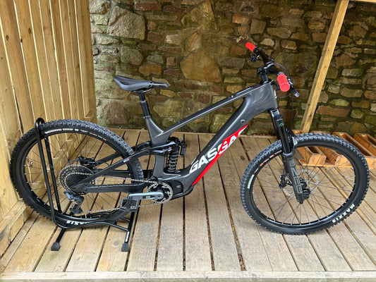 GasGas ECC 4 - SRAM Eagle Powertrain Drive, 90nm, 600Wh Electric Mountain Bike - Red & Silver (All Sizes Available)