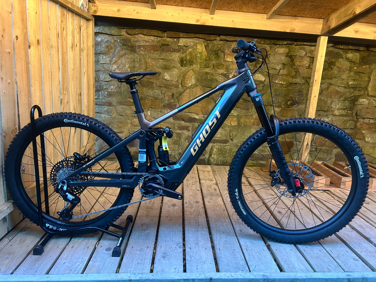 GHOST E-Riot Cf Pro 2026 - 29/27.5" Electric Mountain Bike - 800Wh Battery