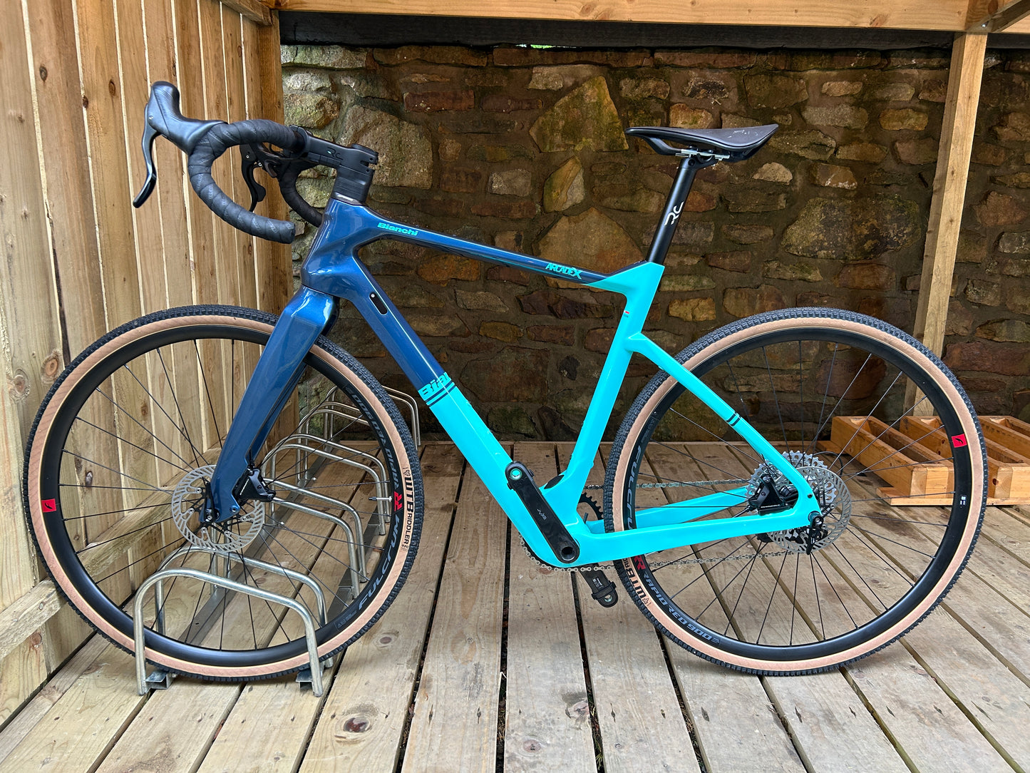 Bianchi ARCADEX Disc Carbon Gravel Bike - 13Spd 700c in Blue/Blue