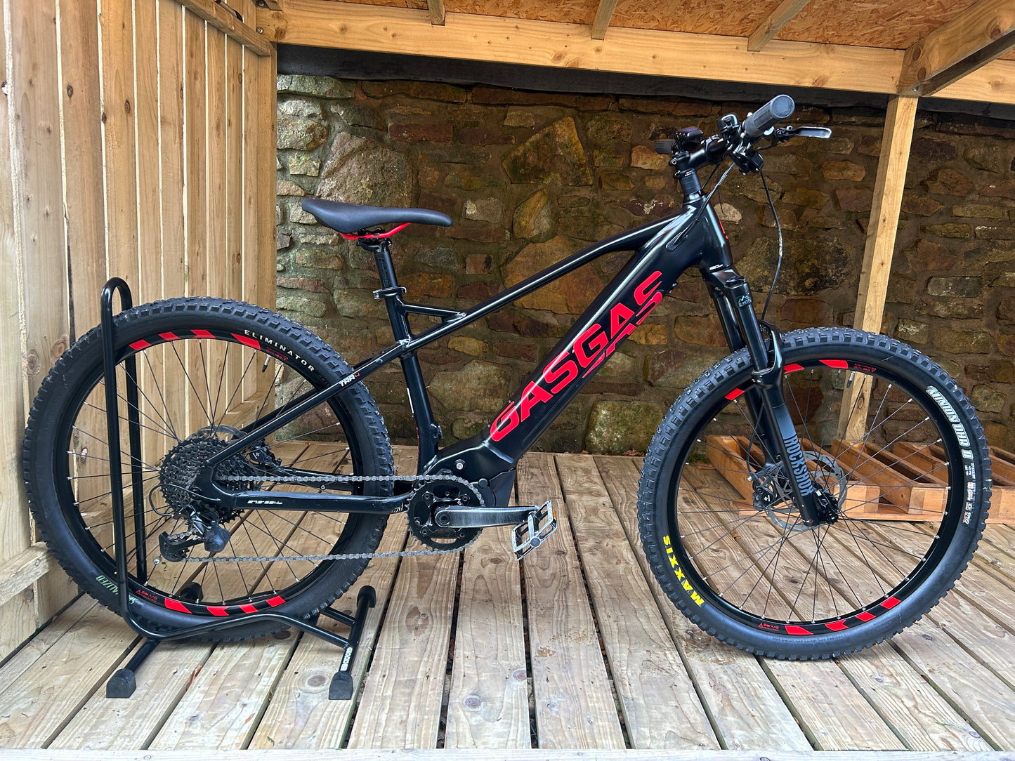 GasGas TRA 4 Hardtail Electric Mountain Bike in Black/Red EX HIRE BIKES (Small, Medium, Large Available)