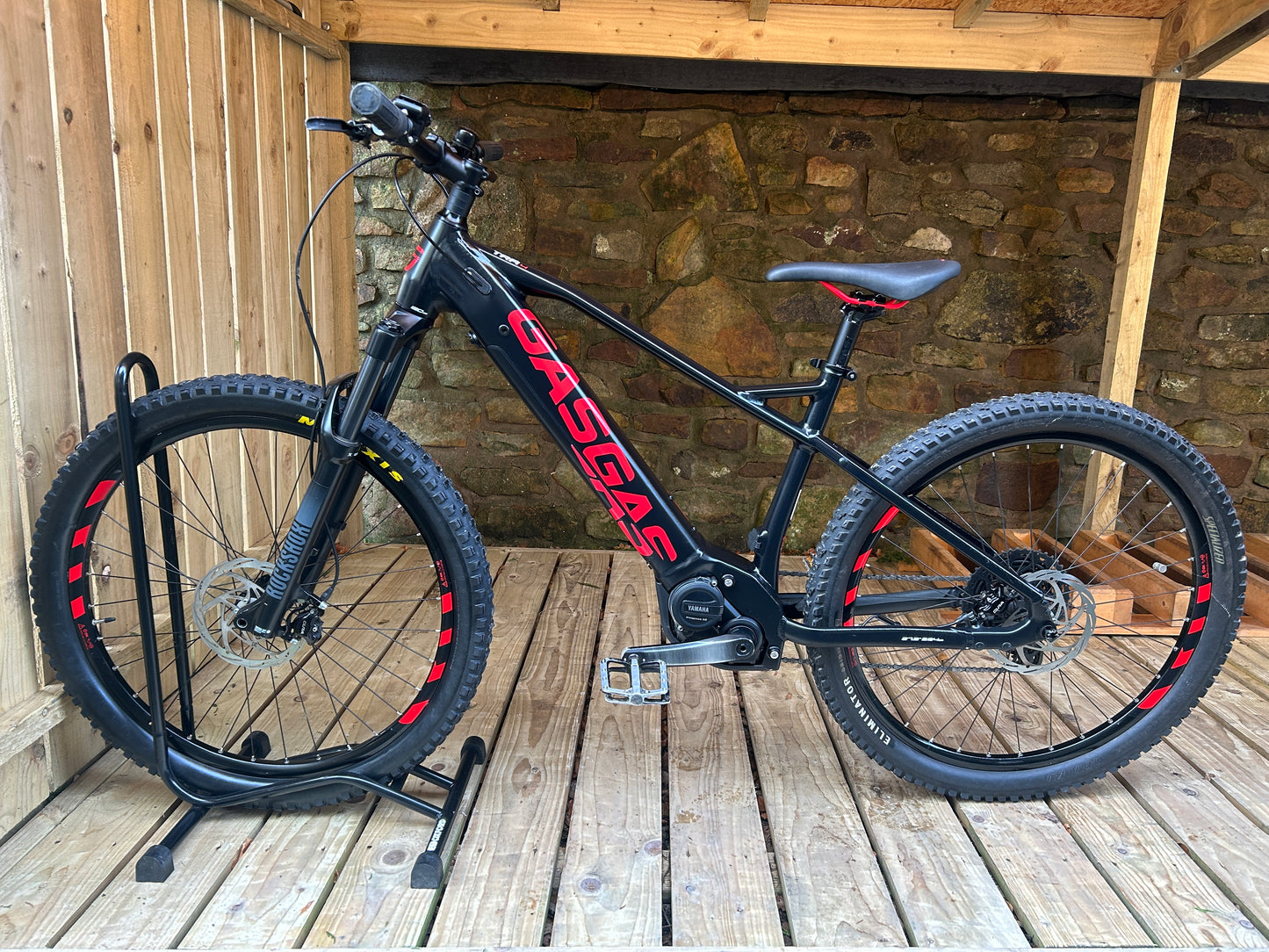 GasGas TRA 4 Hardtail Electric Mountain Bike in Black/Red EX HIRE BIKES (Small, Medium, Large Available)