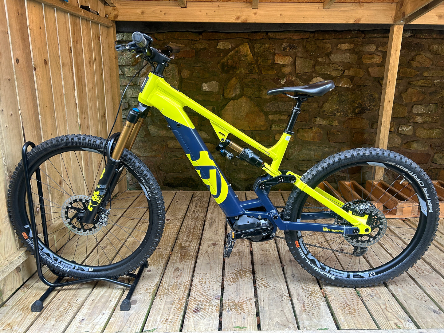 Husqvarna Hard Cross HC5 29/27.5" Electric Mountain Bike - Size Large (USED)